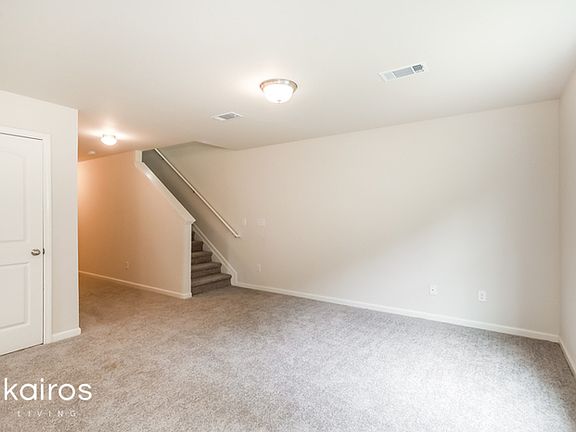 5th image of 5029 Sandy Hill Dr