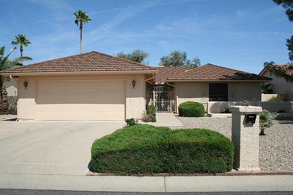 1st image of 25810 S Brentwood Dr