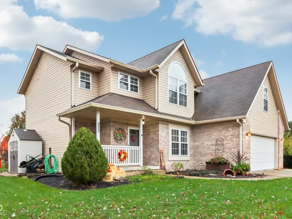 4939 Aquaduct Dr, Greenwood, IN 46142