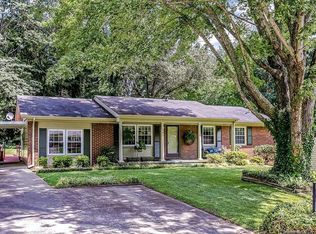 9 W Maple Dr, Asheville, NC 28805