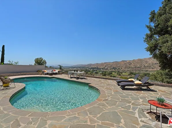 8977 Riderwood Dr, Sunland, CA 91040