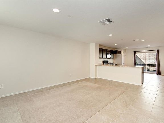 4th image of 16746 Birchwood Ln
