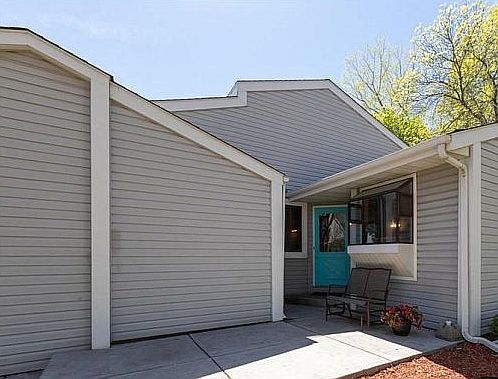 1st image of 4221 Sylvia Ln S