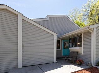 4221 Sylvia Ln S, Shoreview, MN 55126