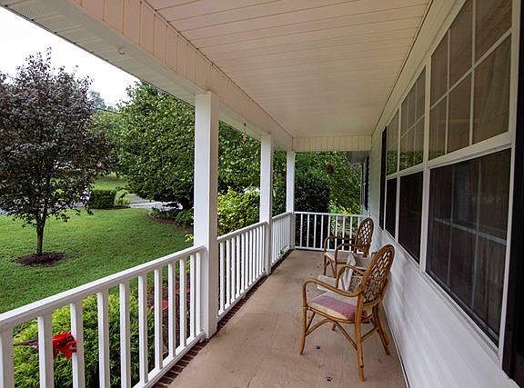 2nd image of 330 Fairhill Dr NE #39