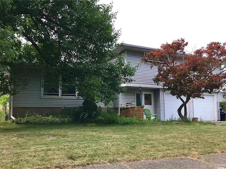 1st image of 61 Plymouth Dr