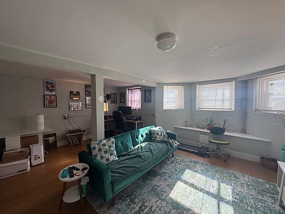 2nd image of 3572 W Cortland St #G