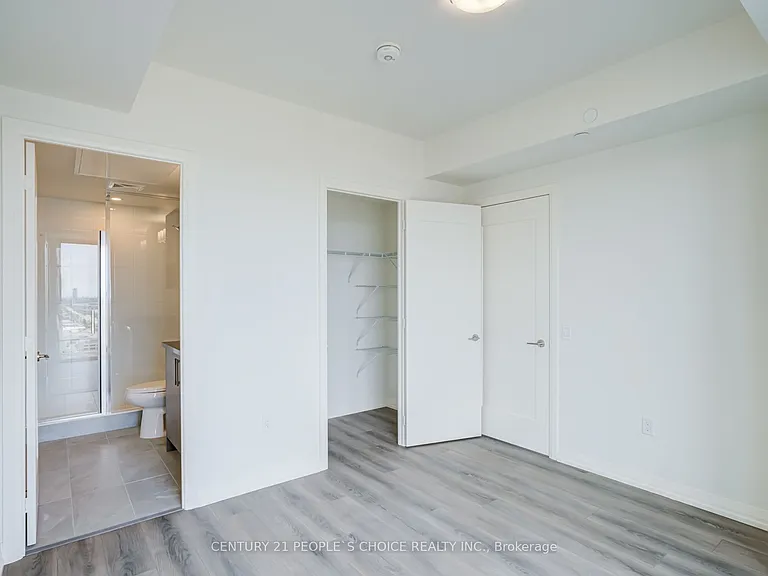 27 Korda Gate #2403 — Photo 27