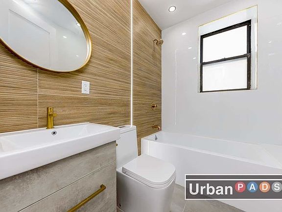 5th image of 61 W 106th St #1CC