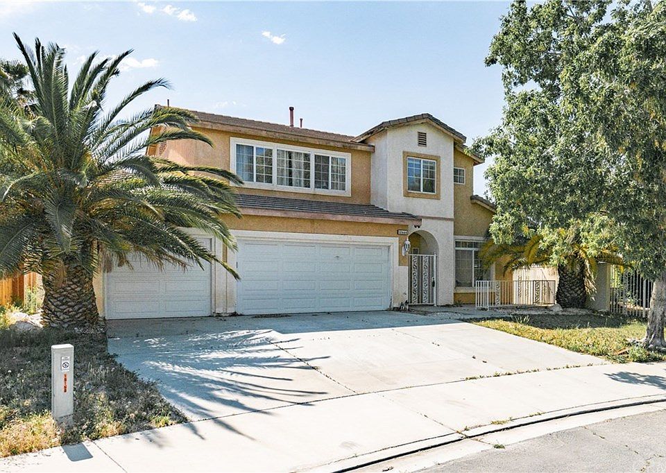 2nd image of 12664 Eaton Ln