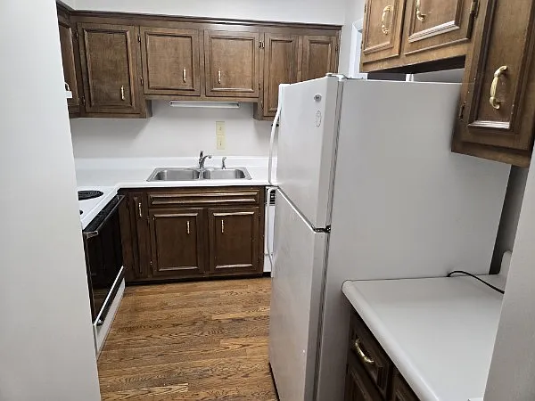 1041 Heritage Dr — Photo 3