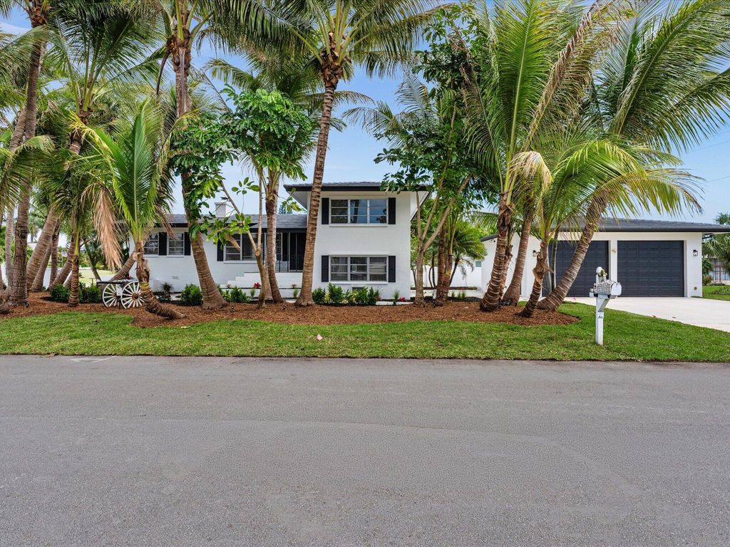702 S RIVERSIDE Drive, photo 4