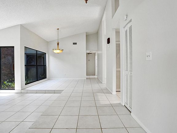 4th image of 3375 W Point Drive