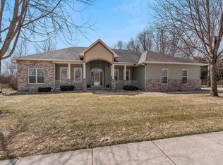 1055 Zacher Dr, Oshkosh, WI