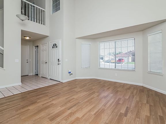 5th image of 26460 Willowdale Ct
