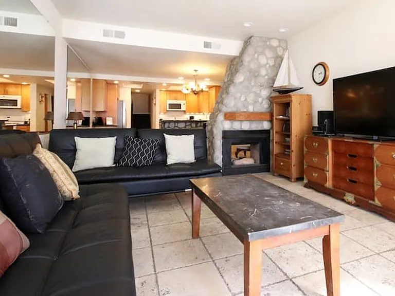 3237 Ocean Front Walk — Photo 18