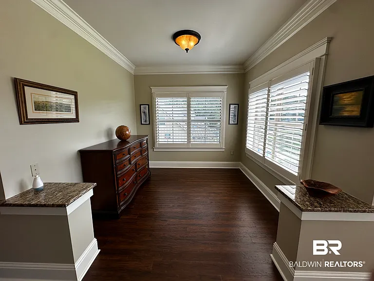 814 Darrah St — Photo 12