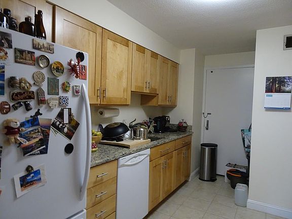 5th image of 19 Chauncy St APT 1B