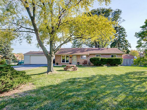 3rd image of 8721 W 170th Pl