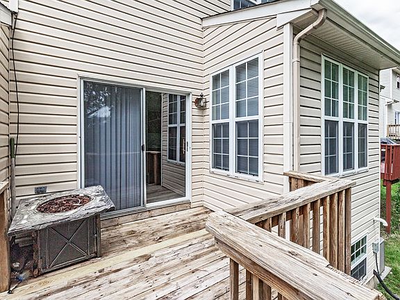 4th image of 424 Woodstock Ln