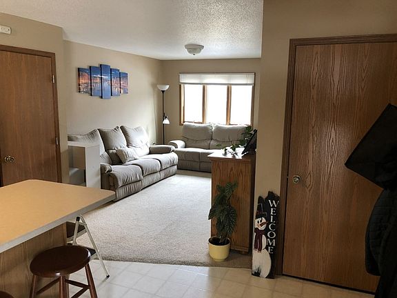 5th image of 4916 Coventry Ct #2