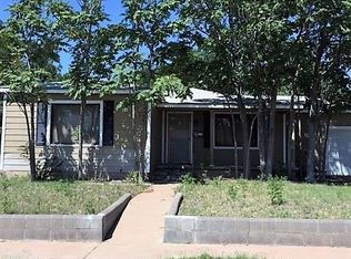 905 NE 1st Pl, Andrews, TX 79714
