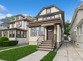 71-51 Kessel St, Flushing, NY 11375