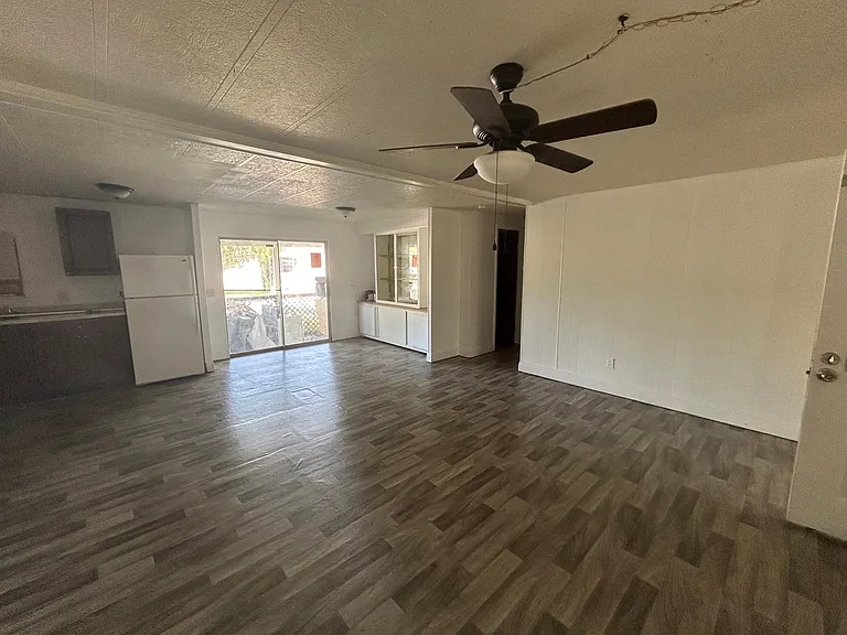 11970 N Branch Rd — Photo 10
