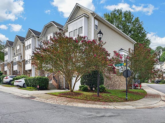 2nd image of 5025 Celtic Ct
