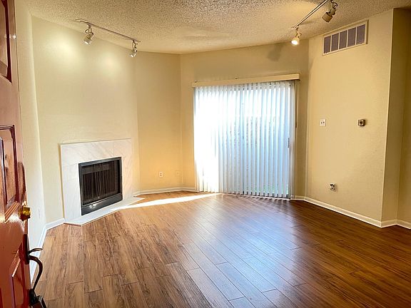 4th image of 10855 Meadowglen Ln APT 1006