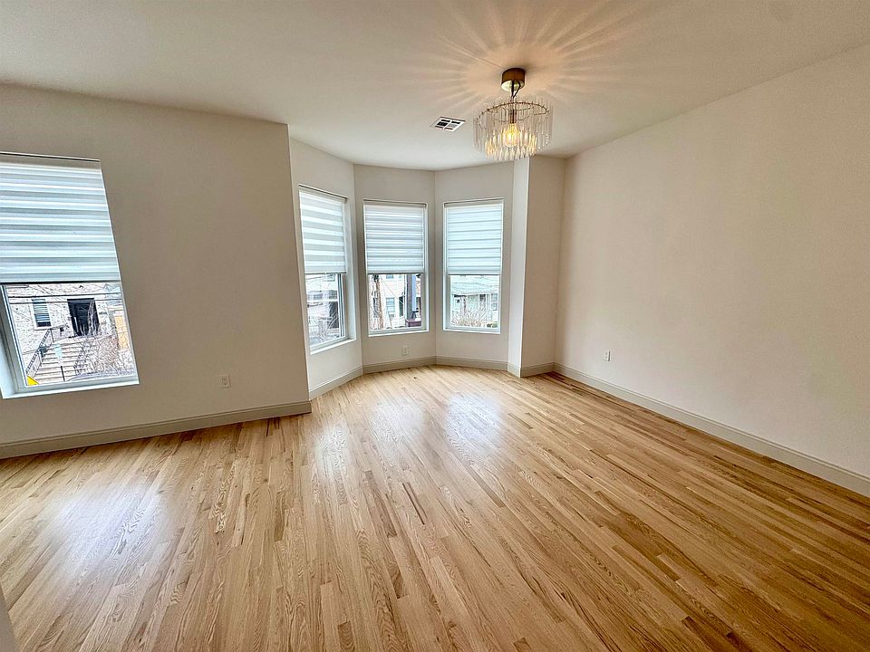 1st image of 315 25th St Floor 2