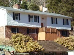 1000 Cook St, Mullens, WV 25882