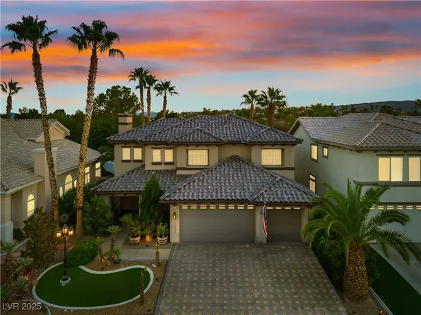 8839 La Manga Ave, Las Vegas, NV 89147