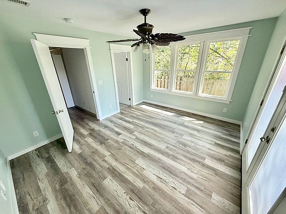 4th image of 402 Bonner St