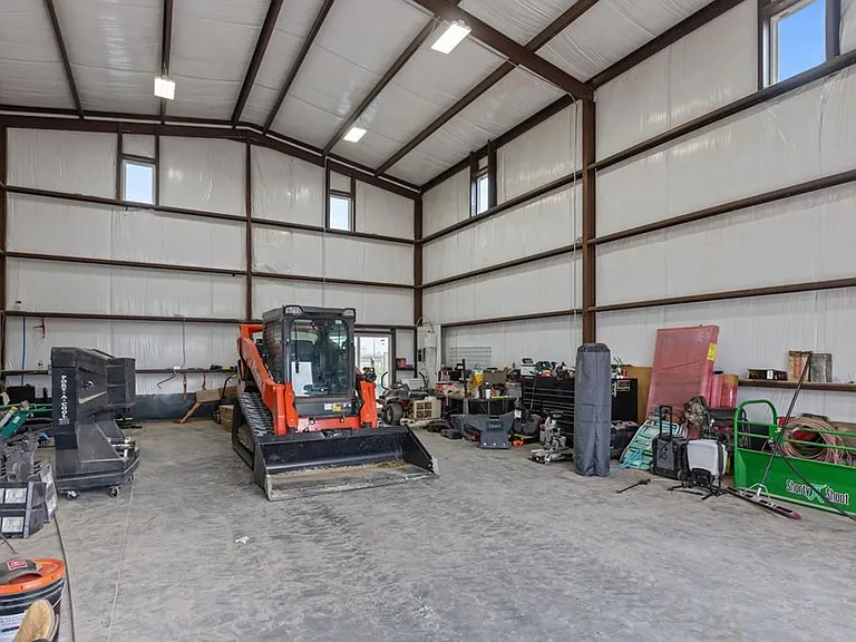 3701 Timber Wolf Trl — Photo 32