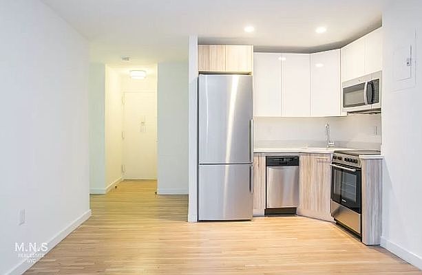 1st image of 309 W 30th St APT 9A