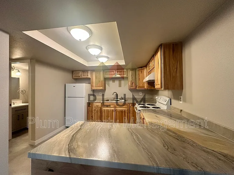 809 Bulwer St #D — Photo 14