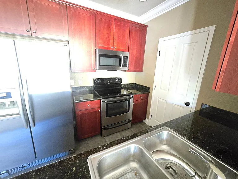 22681 Oakgrove #326 — Photo 6