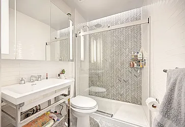 Rented by Urbane Brokerage