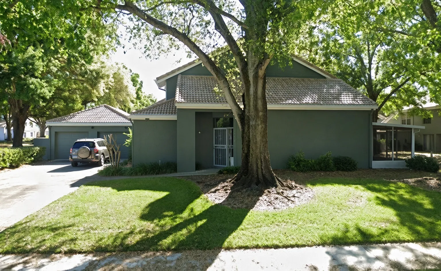 3 bed, 2.5 bath, 1682 sqft, $2,000 — Photo 1