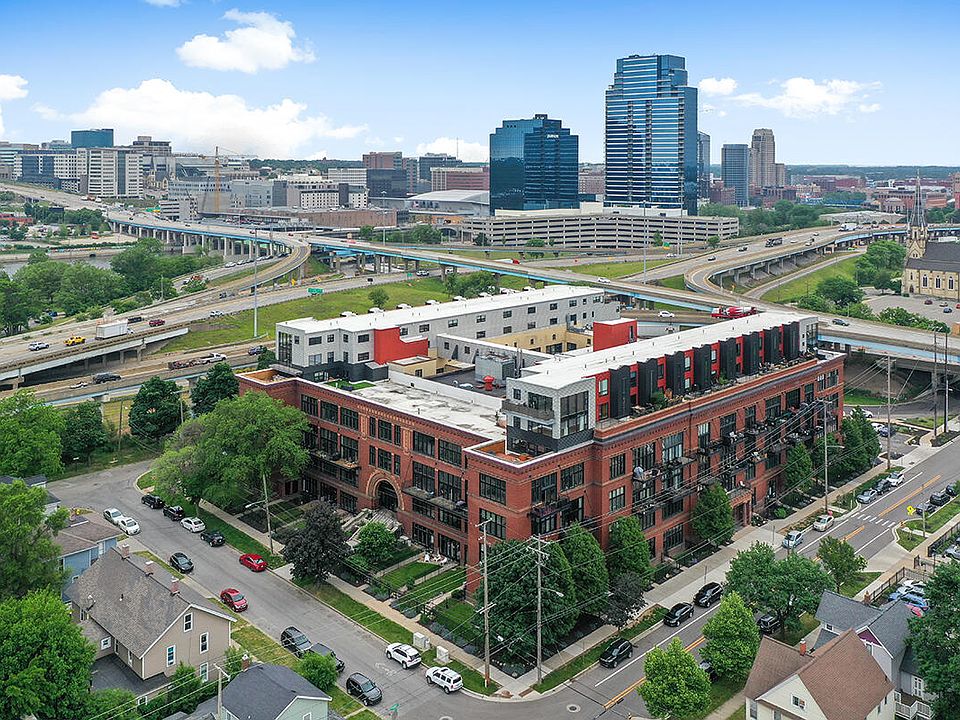 1st image of 600 Broadway Ave NW APT 226