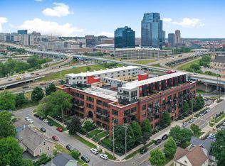 600 Broadway Ave NW APT 226, Grand Rapids, MI 49504