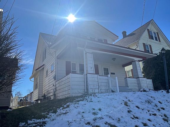 2nd image of 113 E 7th St