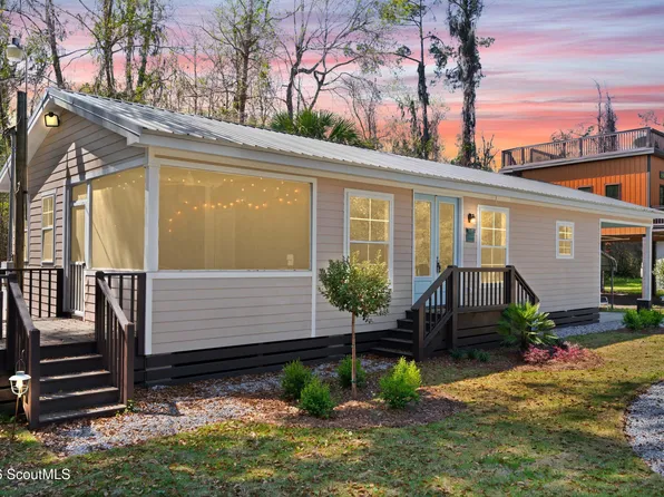 1076 Blue N Hall Rd SE, Darien, GA 31305
