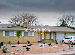 8209 Harwood Ave NE, Albuquerque, NM 87110