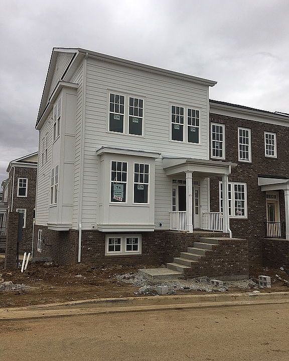 1st image of 151 Burkitt Commons Ave