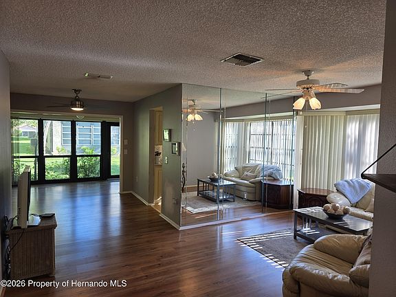 5th image of 6764 Pearleaf Ct