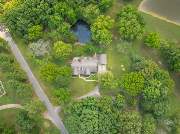 100 Hickory Grove Loop, Oakland, TN 38060