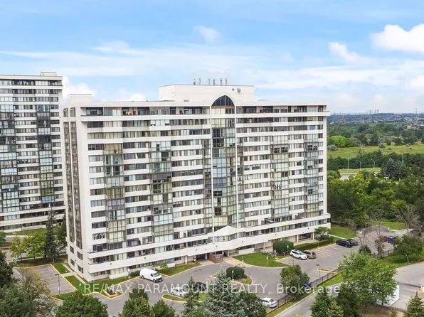 21 Markbrook Ln #911, Toronto, ON M9V 5E4