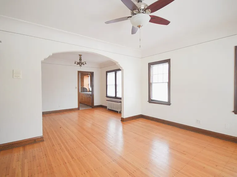 2426 Fillmore St NE — Photo 2